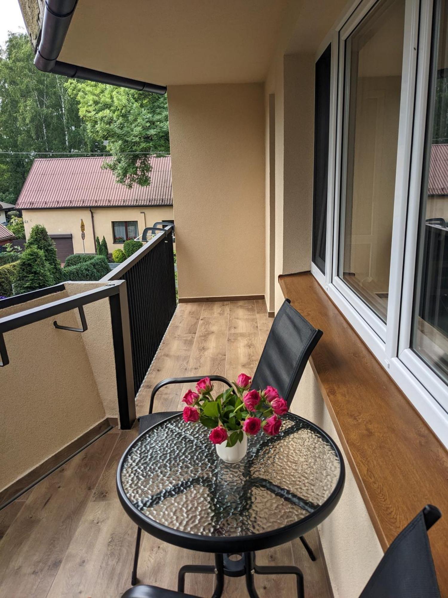 Apartament Piccolo Krasków Exterior foto